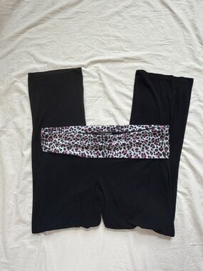 Women’s Black Fold-Over Waist Leggings with Leopard Print Panel